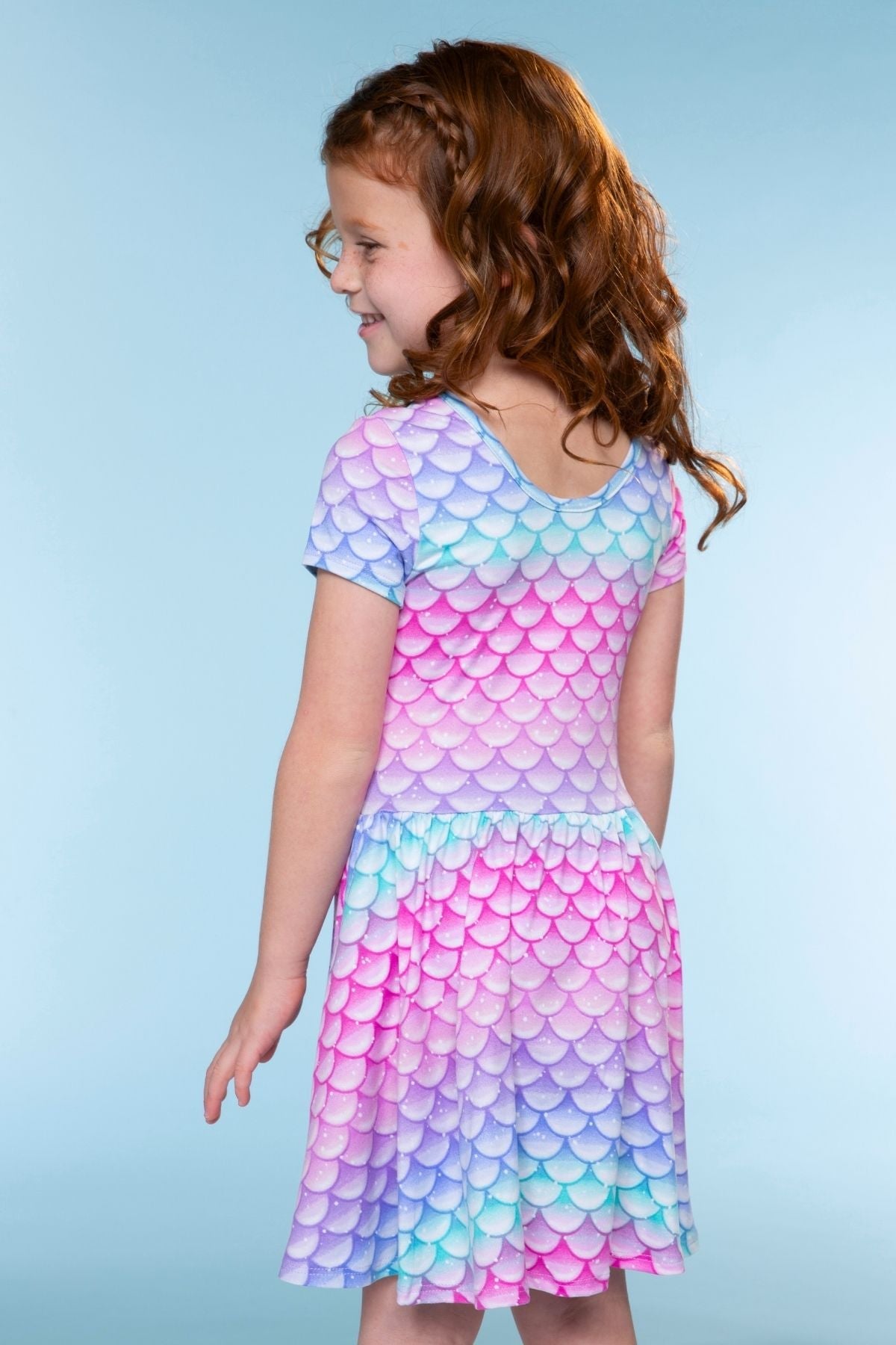 Simply Soft Short Sleeve Scoop Back Be Happy Dress - Lt Pink Rainbow Leopard Heart