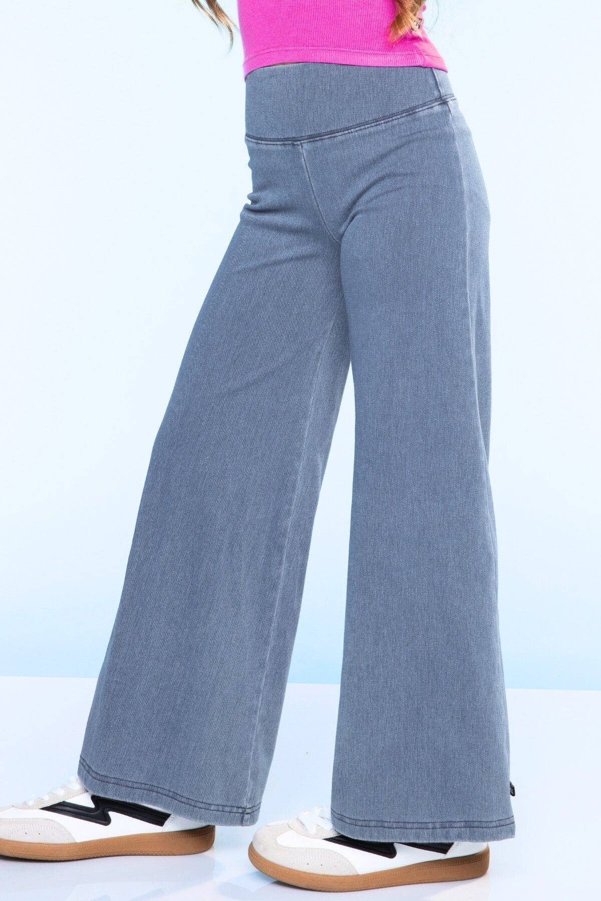 Super Stretch Soft Denim Wide Leg Jegging - Light Vintage Denim - NEW!
