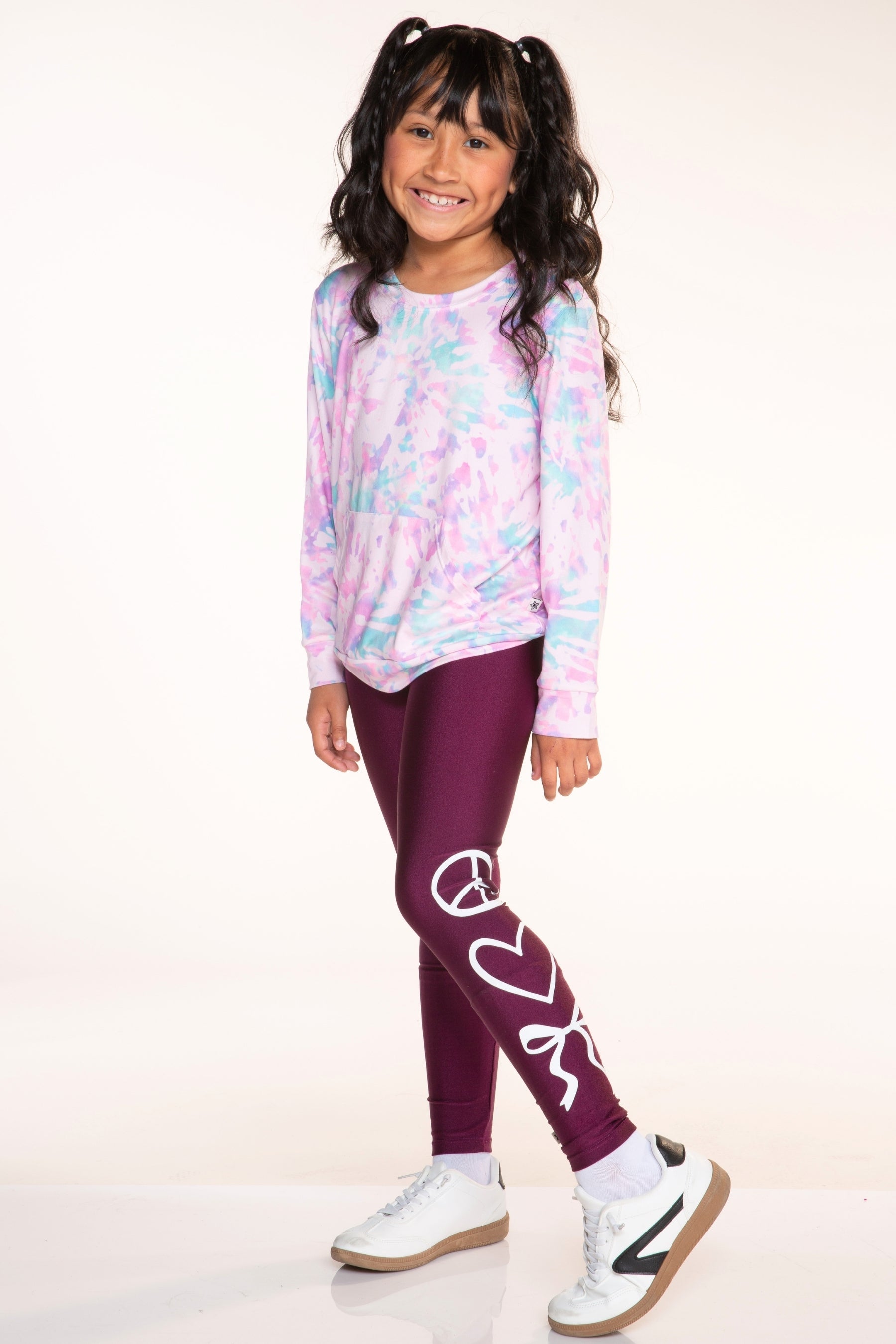 Simply Soft Kanga Pocket Crew Top - Black - NEW!