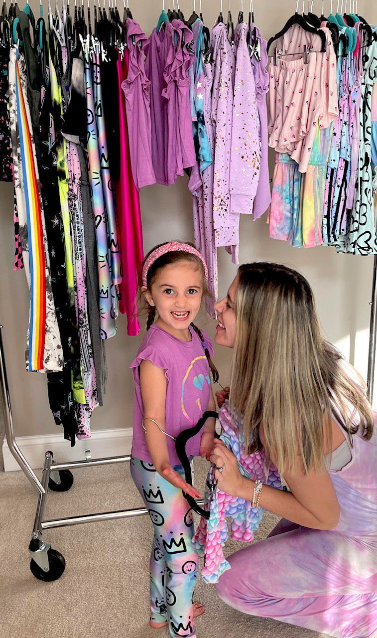 mom talking to daughter about stay at home jobs in 2021.