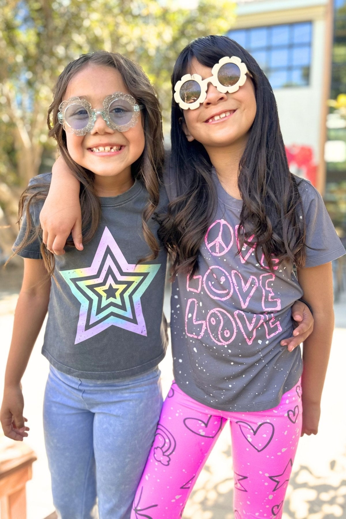 Vintaged Washed Cotton Easy Tee - Charcoal Rainbow Star - NEW!