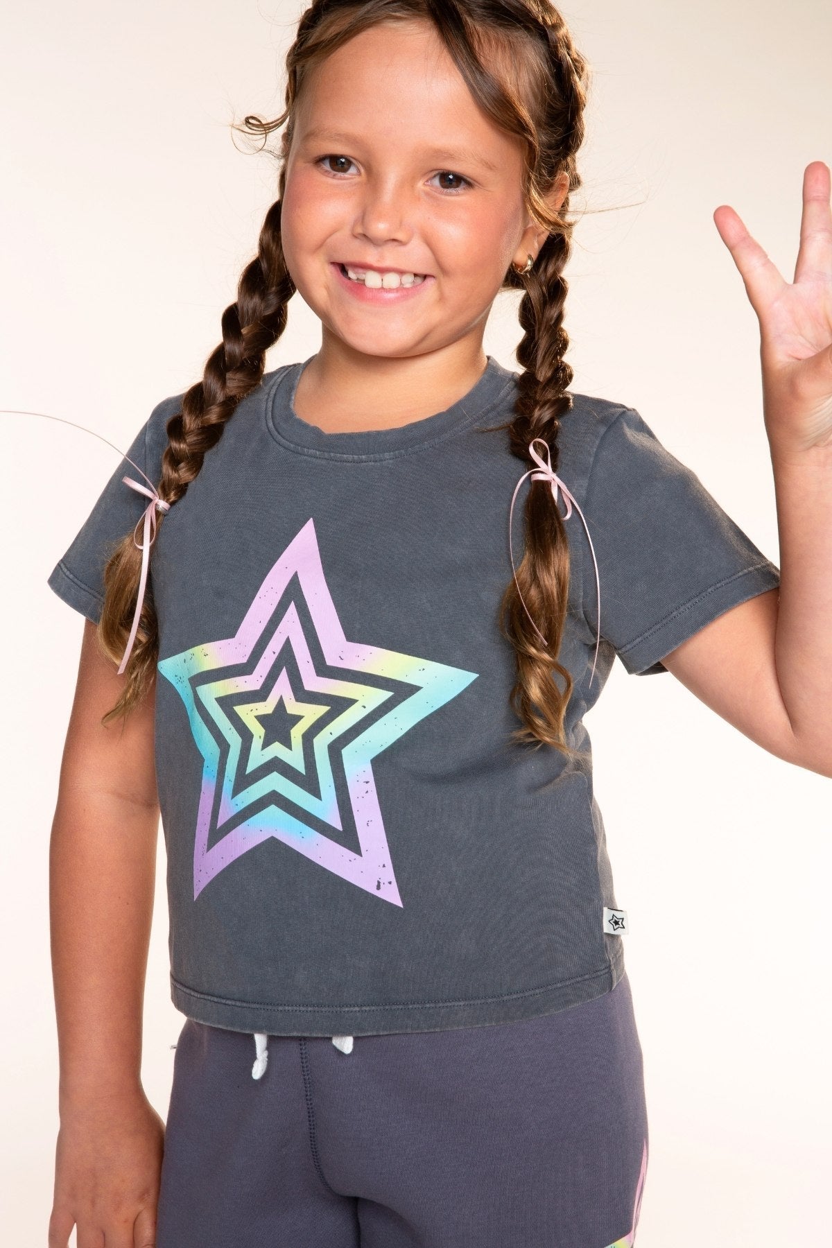Vintaged Washed Cotton Easy Tee - Charcoal Rainbow Star - NEW!