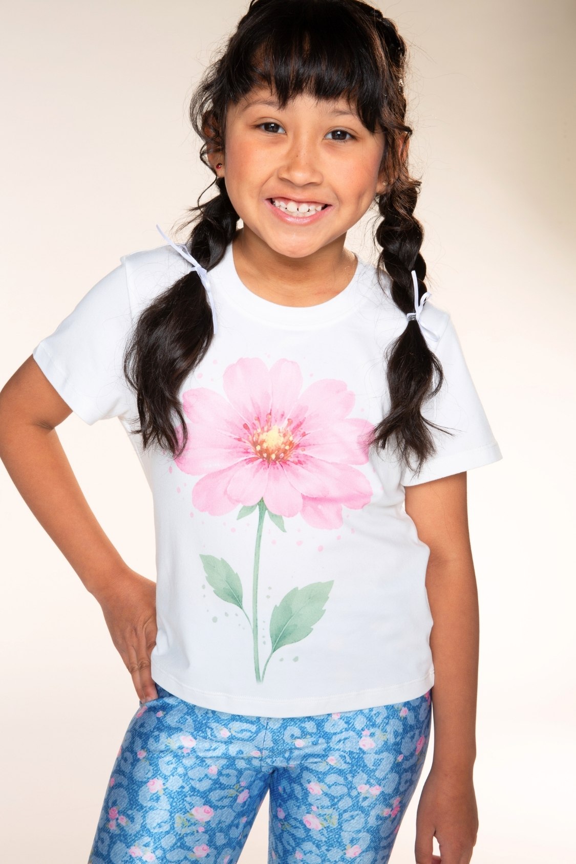 Simply Soft Easy Tee - White Rainbow Heart - NEW!